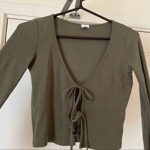 Aritzia cropped top olive green
